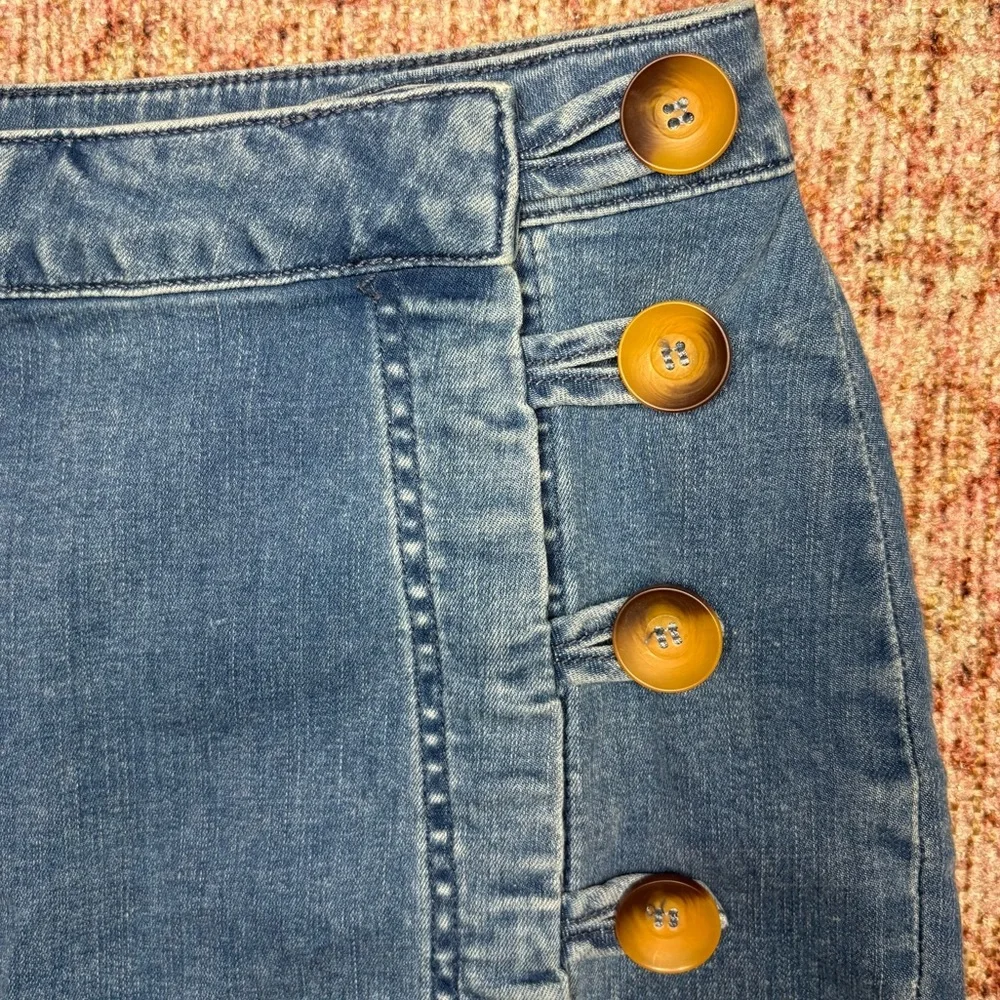 Free People Little Daisies Denim Mini Skirt size 2